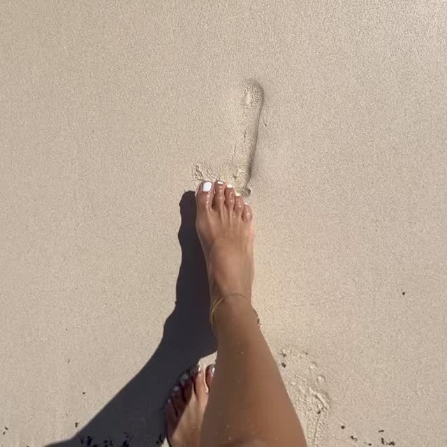 Liliana Santos Feet
